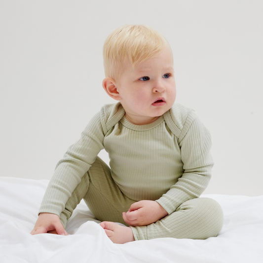 סט בגד גוף ומכנסיים מכותנה אורגנית Mint