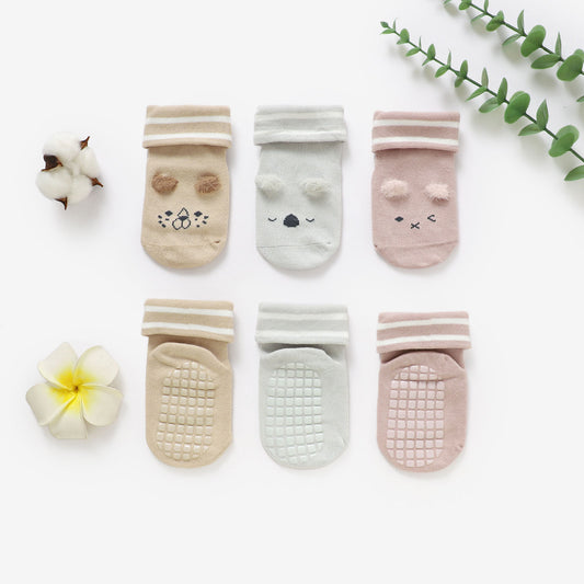 מארז 3 זוגות גרביים נגד החלקה Girl